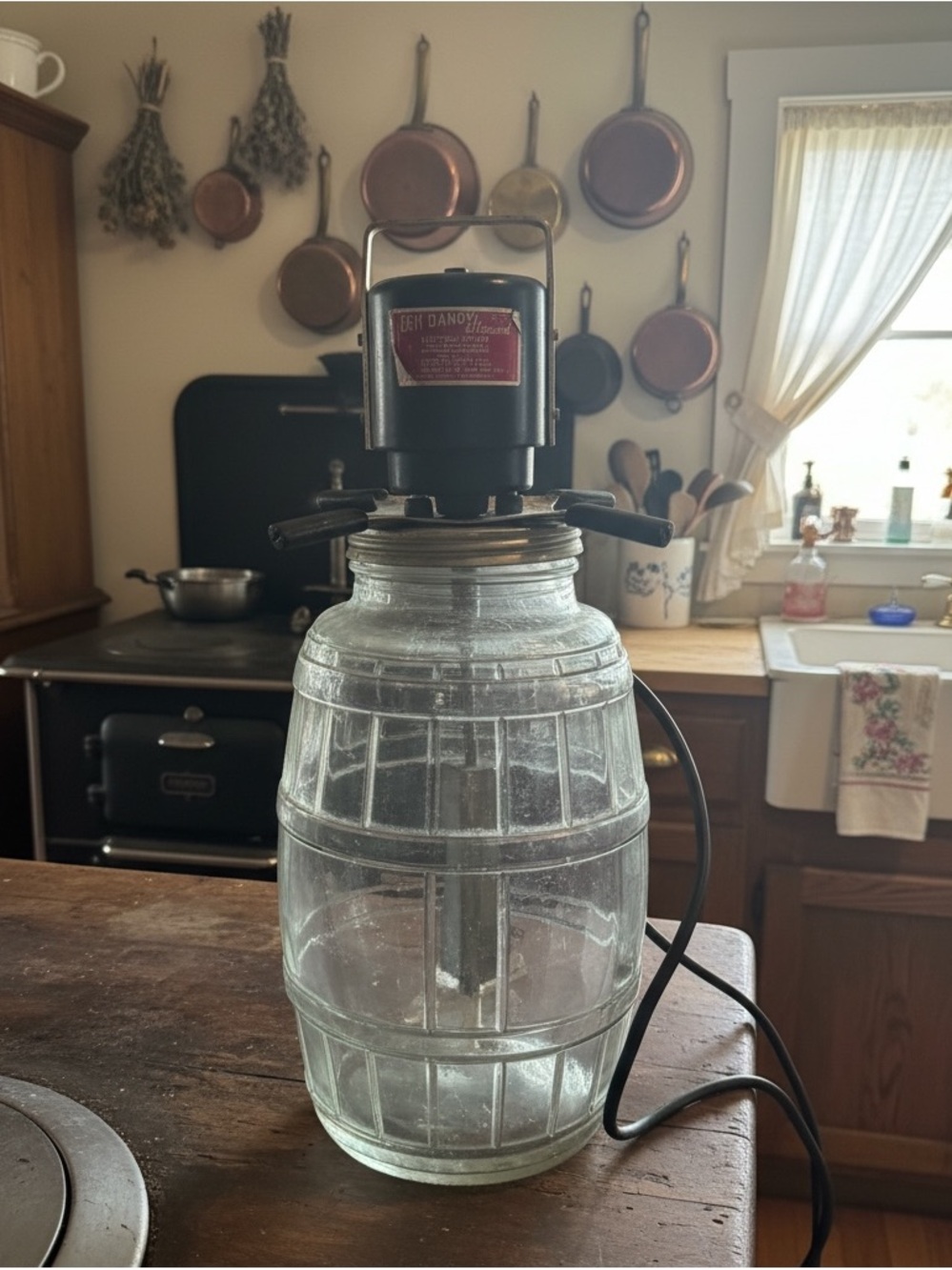 Gem dandy Vintage Electric Butter Churn Black Motor with Clear Glass barrel Jar